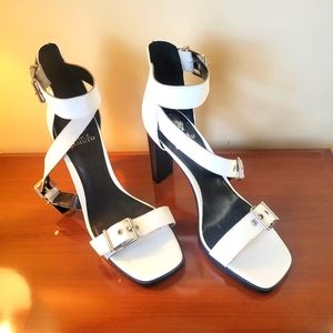 Vince Camuto Robyna Sandal - size 10